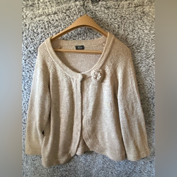 Women’s Light Tan Cardigan SizeXL in Excellent Used Condition - Picture 1 of 10